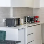 Mackenzie Signature In Daire