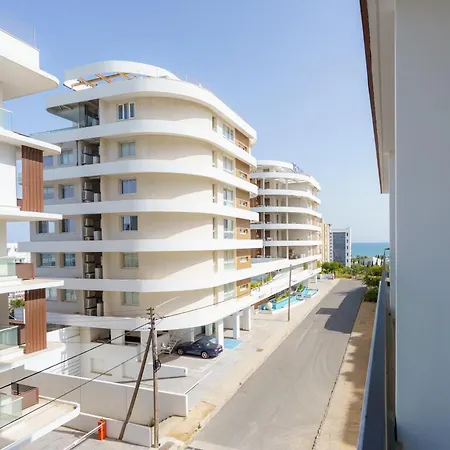 Quartz Signature * Larnaca
