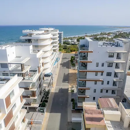Quartz Signature Larnaca